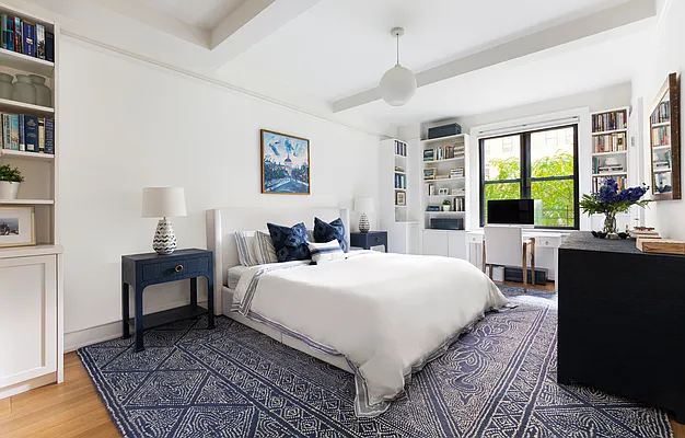 Sold by Compass | media 4