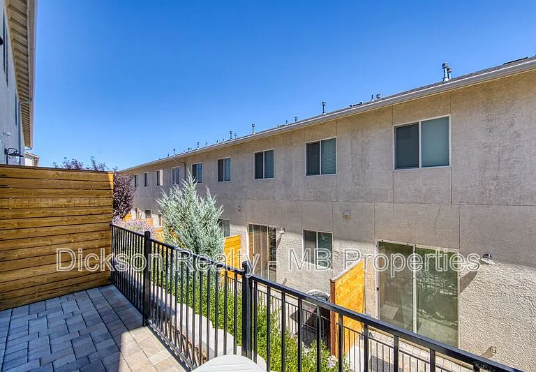 520 Logan Jacob Ln — Photo 21