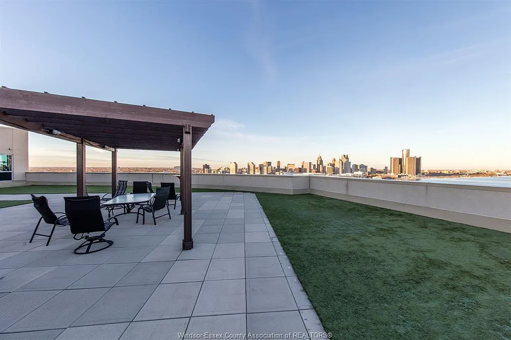 2 bed, 2.0 bath, 1151 sqft, $2,600 — Photo 4
