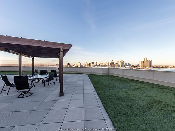4th image of 1225 Riverside Dr E #509