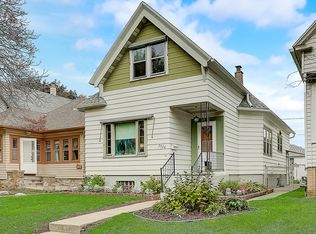 2924 W Hayes Ave, Milwaukee, WI 53215