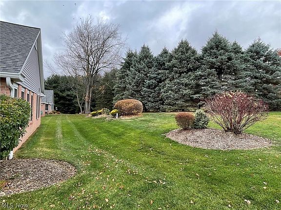 3rd image of 12783 Forsythia Ln NW