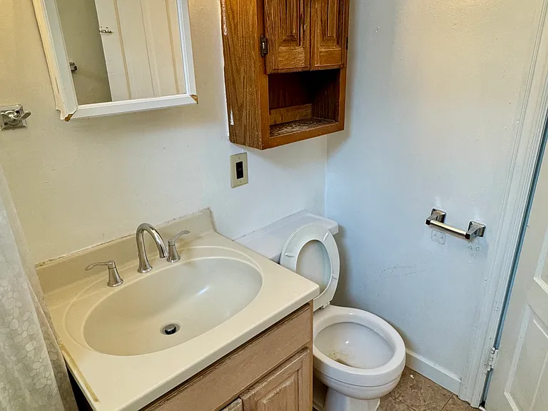 354 Ophelia St — Photo 19
