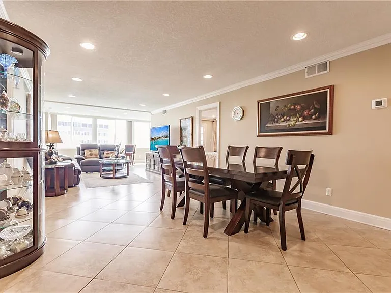 1055 W Peppertree Dr #606AA — Photo 8