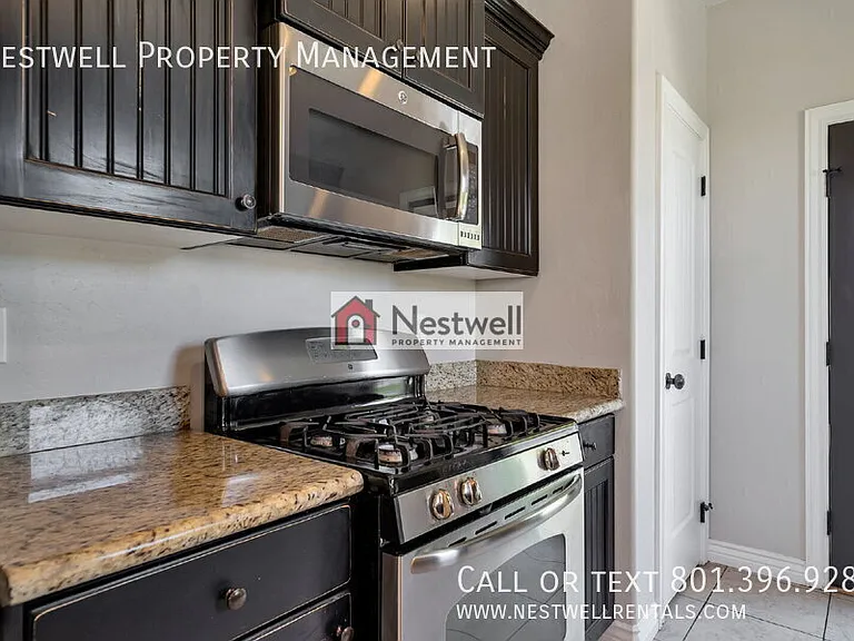 4631 W Vermillion Dr — Photo 7
