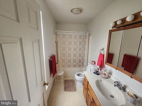 4th image of 22 Theodore Ave