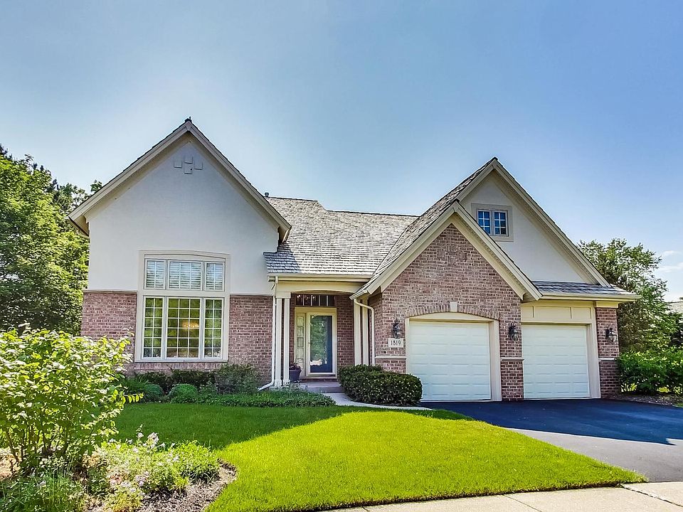 1st image of 1819 Waterbury Cir