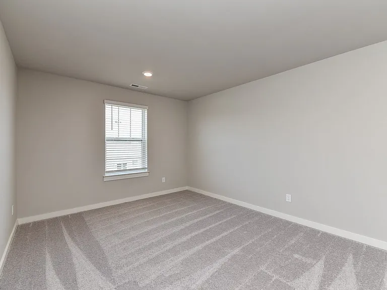 728 Mickelson Way — Photo 33