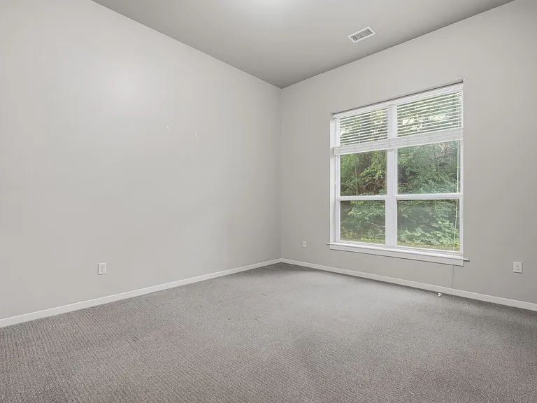 Riverview West — Photo 25
