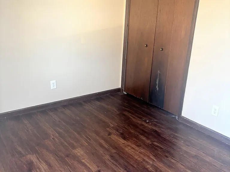 364 Robert Dr — Photo 16