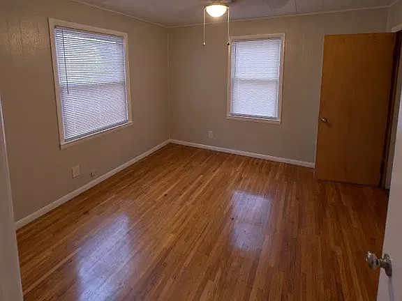 3 bed, $1,400 — Photo 4