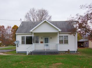 192 Hines Ave, White Sulphur Springs, WV 24986