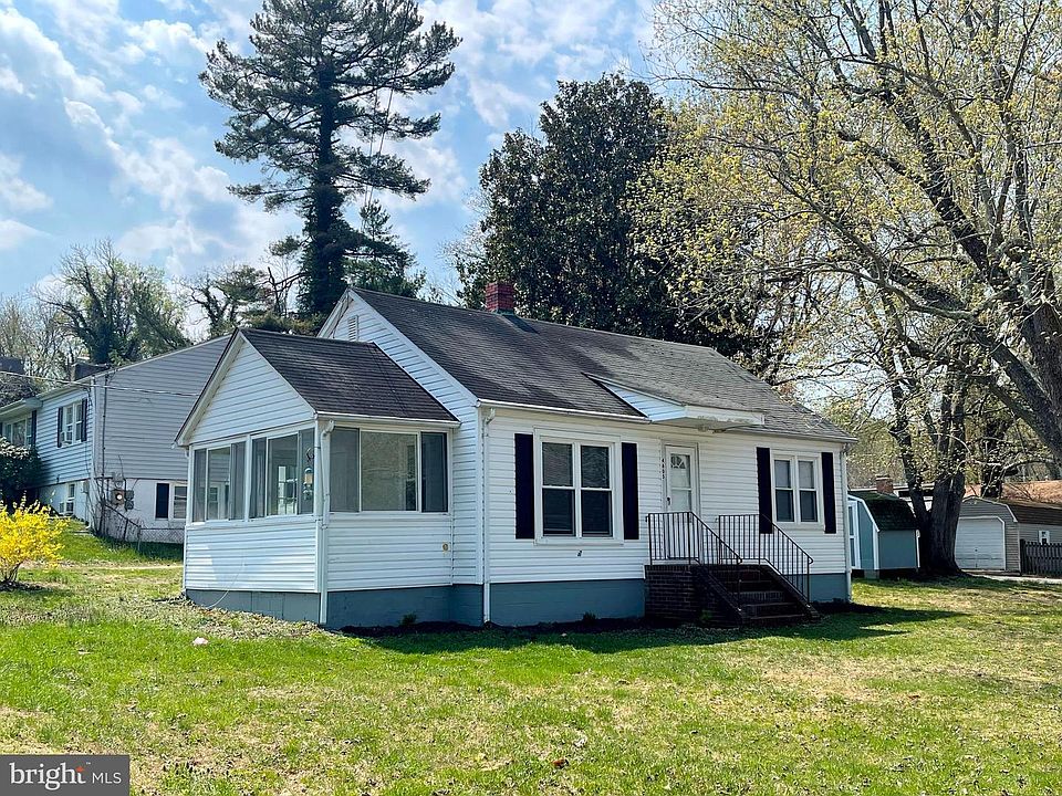 1st image of 4605 Cummins Ave