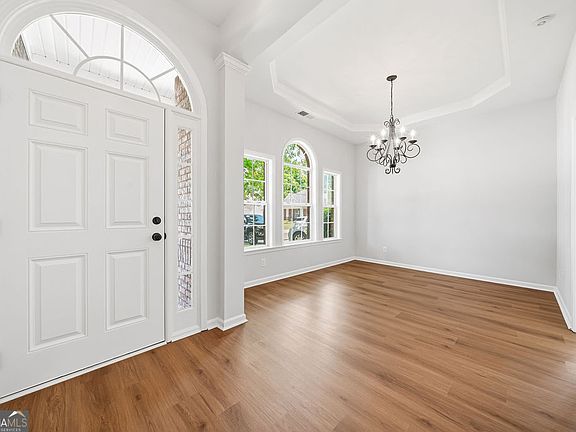 3rd image of 34 Keystone Cir
