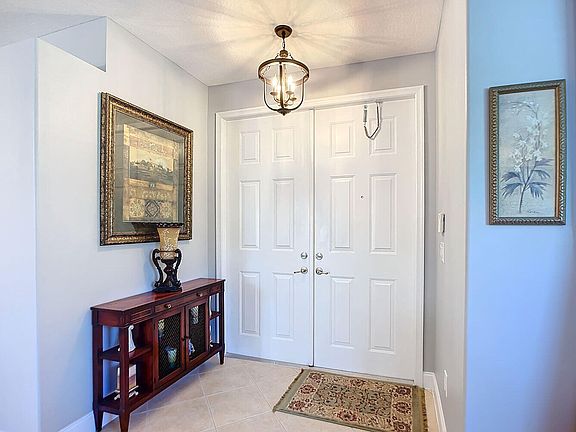 5th image of 11814 SW Bennington Circle