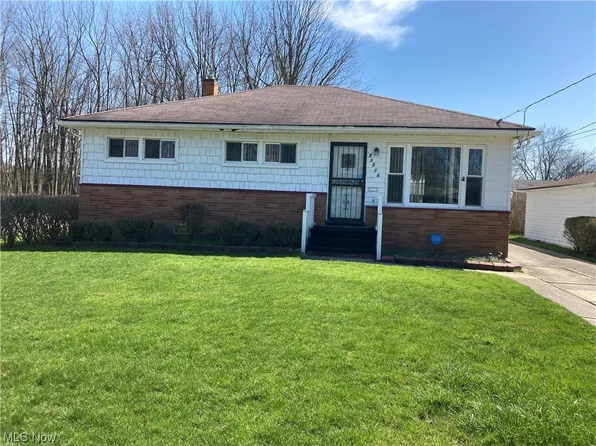 23016 Vera St, Warrensville Heights, OH 44128