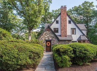 395 Wastena Ter, Ridgewood, NJ 07450