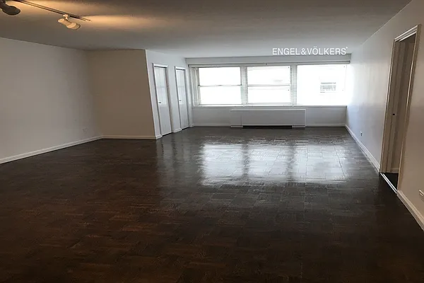 Rented by Engel & Völkers New York City | media 1