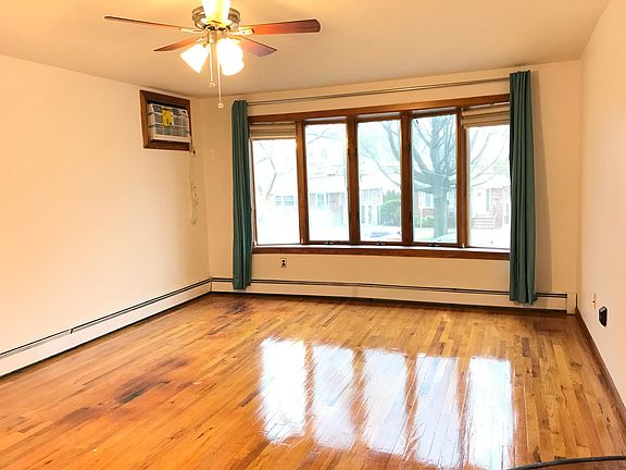 2nd image of 497 Tysens Ln