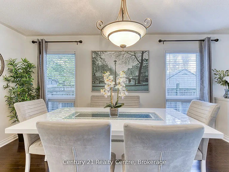 45 Hatch St E — Photo 9