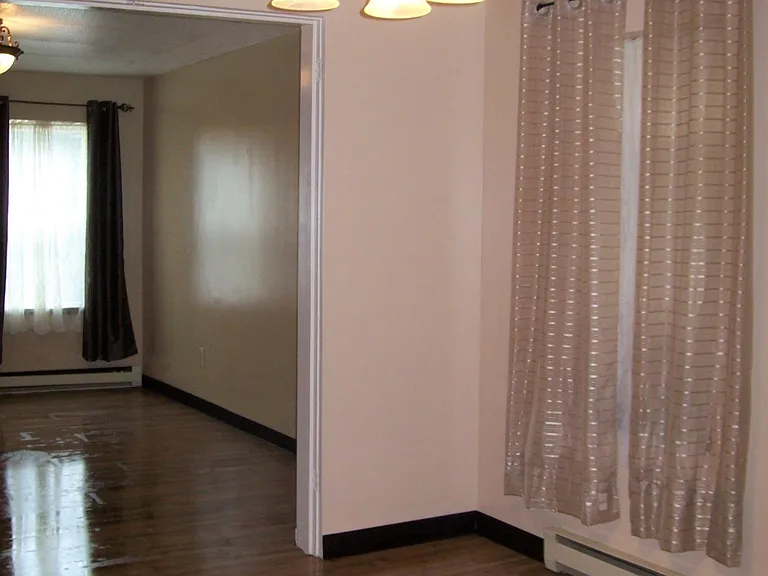 Dining room into Living room