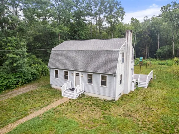 433 Rounseville Rd, Rochester, MA 02770
