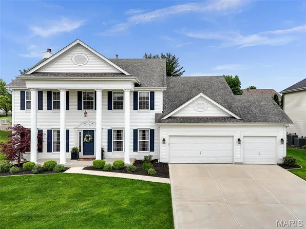 616 Knollshire Way, Dardenne Prairie, MO 63368