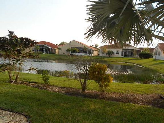 5th image of 210 NW Mistral Ct