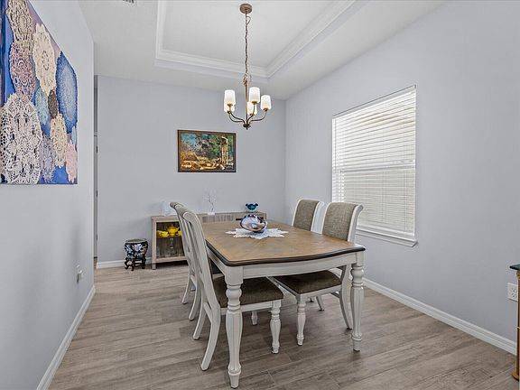 4th image of 2063 SE South Buttonwood Drive