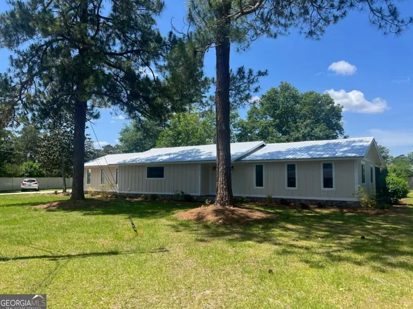 315 Newton Dr, Adel, GA 31620