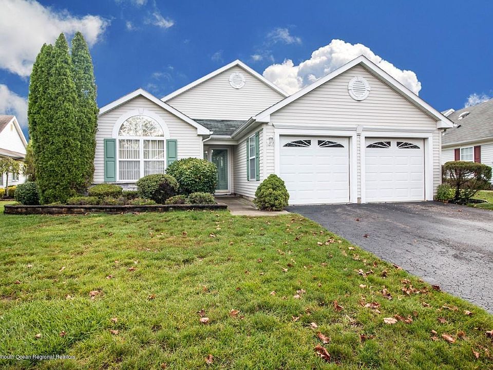 1st image of 21 Skylark Ln