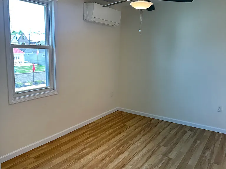 171 Schiller St #201 — Photo 1