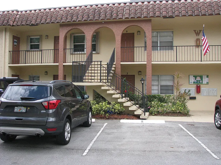 2600 S Kanner Hwy #W8 — Photo 16
