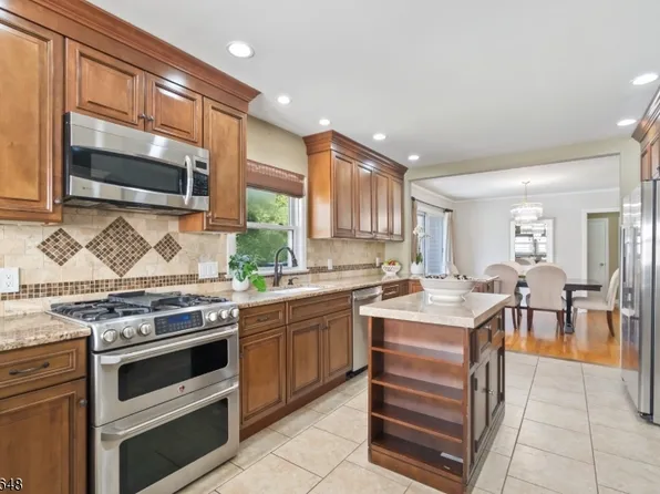 15 Cambridge Ter, Springfield Twp., NJ 07081