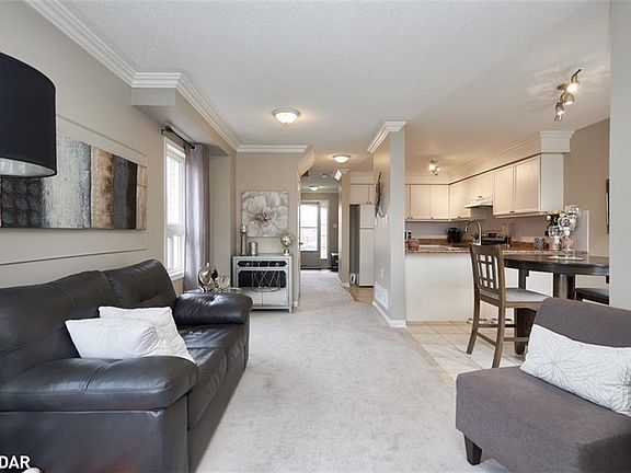 4th image of 54 Coleman Dr