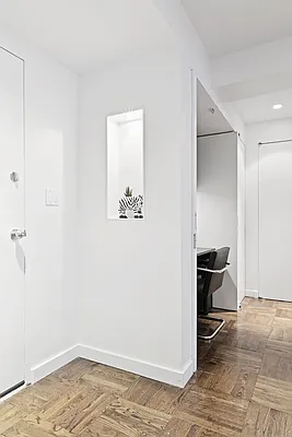 Sold by Compass | media 9