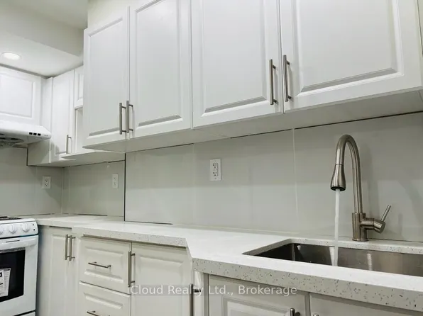 35 Brixham Ln #Basement, Brampton, ON L7A 5K2