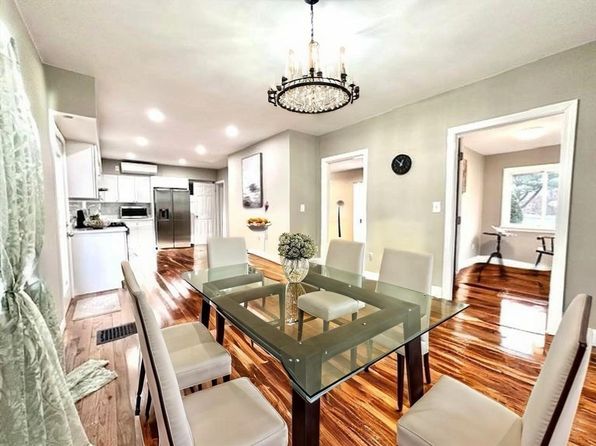 707 South St, Waltham, MA 02453