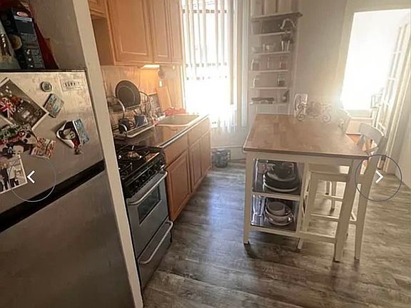 2nd image of 437 E 80th St APT 7