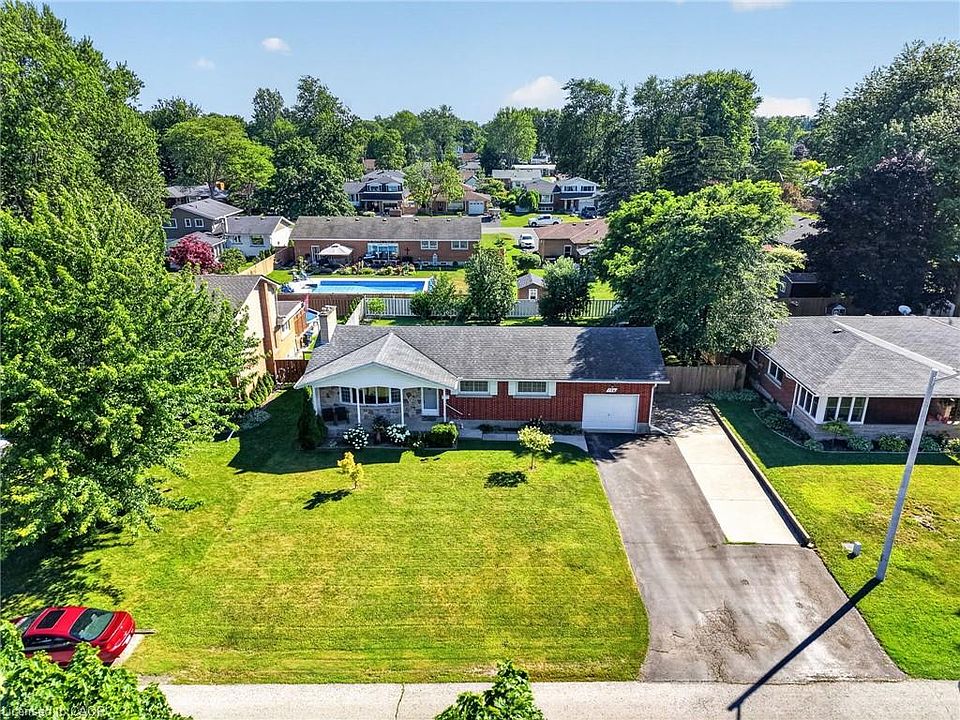 1st image of 126 Victoria Ave