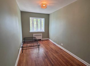 211-11 42nd Ave APT 3, Bayside, NY 11361