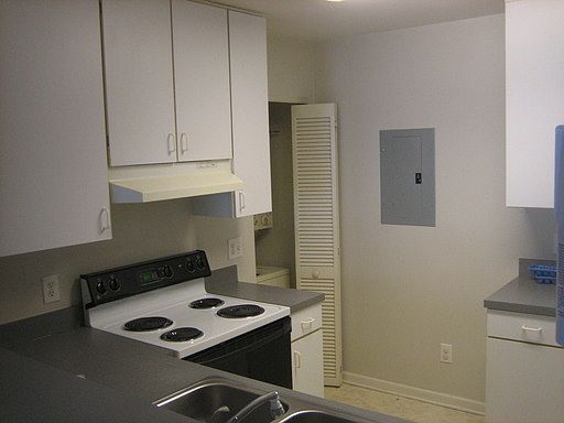 2nd image of 715 Mary Robert Ln