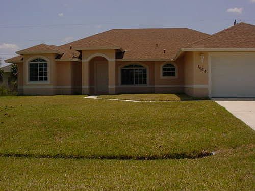 1st image of 1068 SW Fisherman Ave
