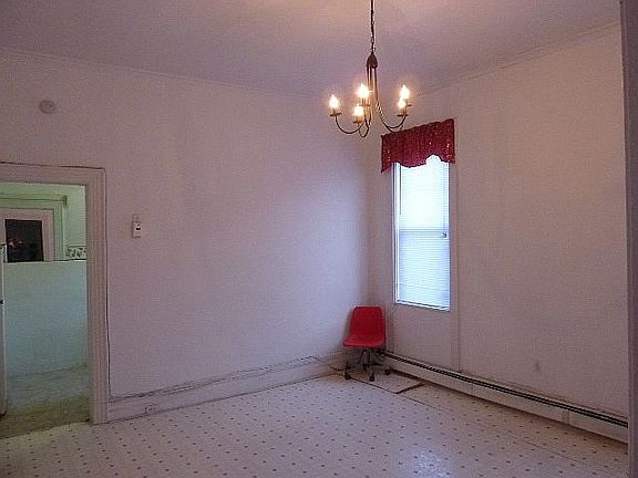 3rd image of 3697 Kennedy Blvd