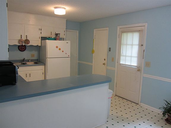 4th image of 509 Player St