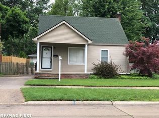 24285 Hayes Rd, Eastpointe, MI 48021