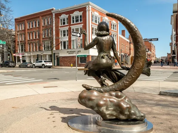 99 Washington St Unit 33, Salem, MA 01970