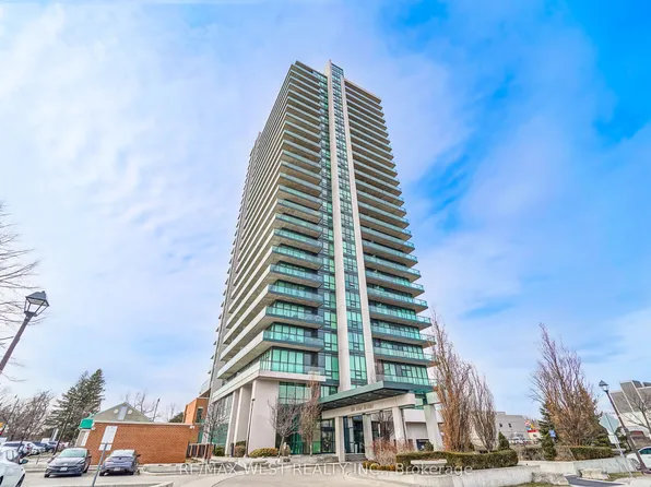 100 John St #909, Brampton, ON L6W 0A8