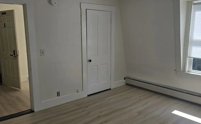 10 Hubbard St #5 — Photo 4