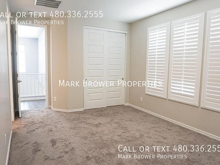 3878 E Oxford Ln — Photo 13